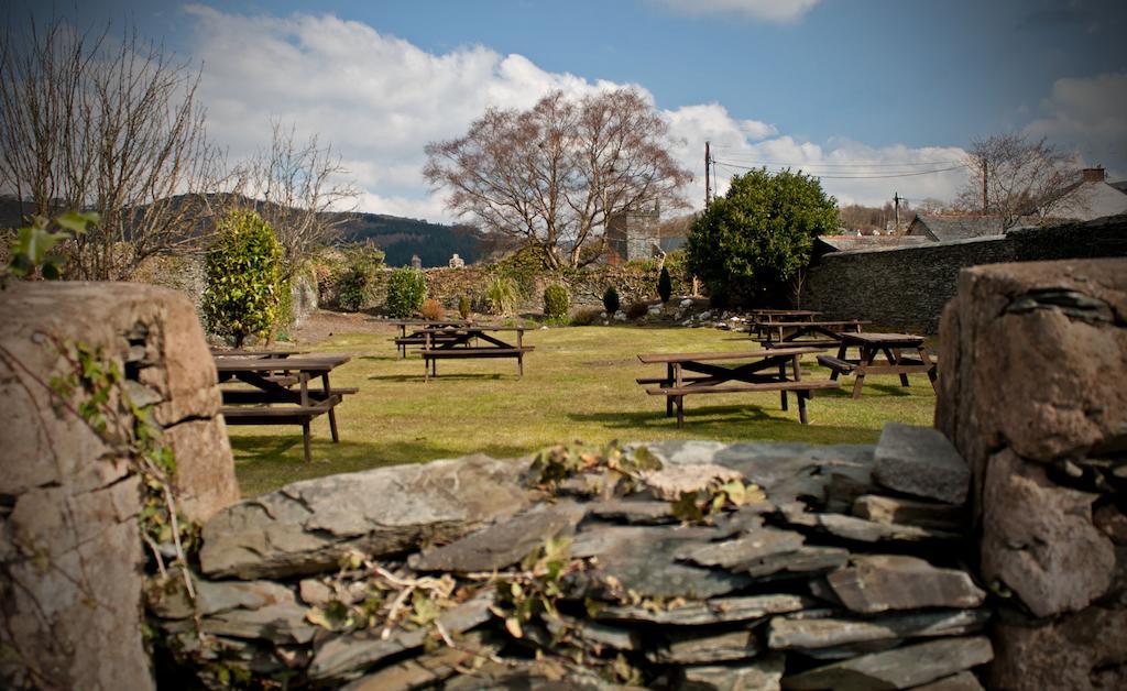 The White Lion Hotel Machynlleth Exteriör bild